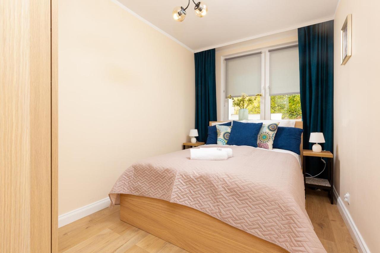 Apartments City Center Ochota By Noclegi Renters Варшава Экстерьер фото